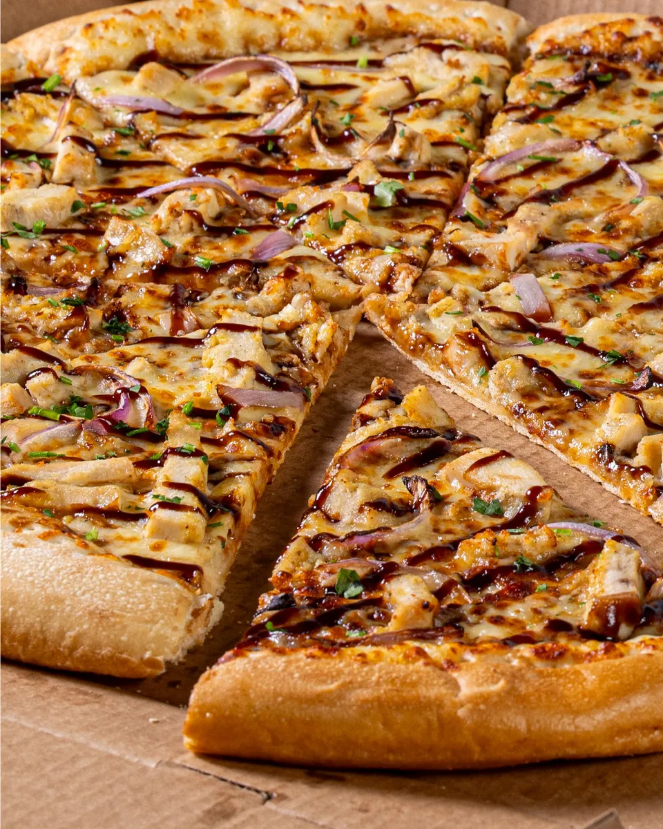Backyard BBQ chicken Pizza