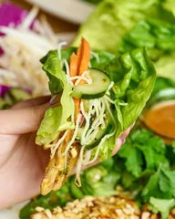 Thai lettuce wraps with chicken