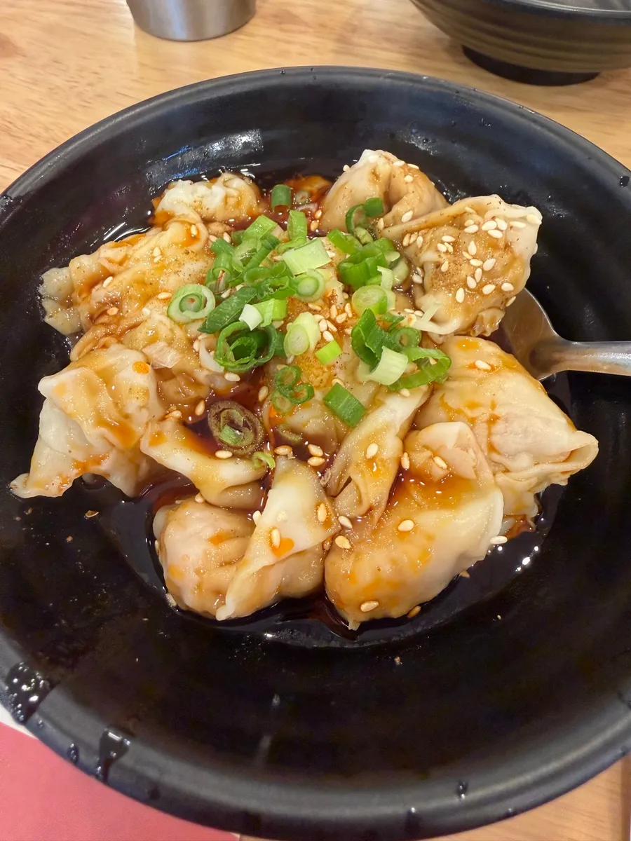 Spicy wonton