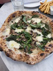 Pizza speck e funghi