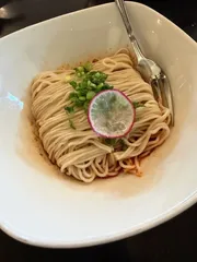 Noodles with spicy sauce