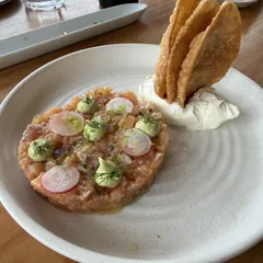 Salmon tartare