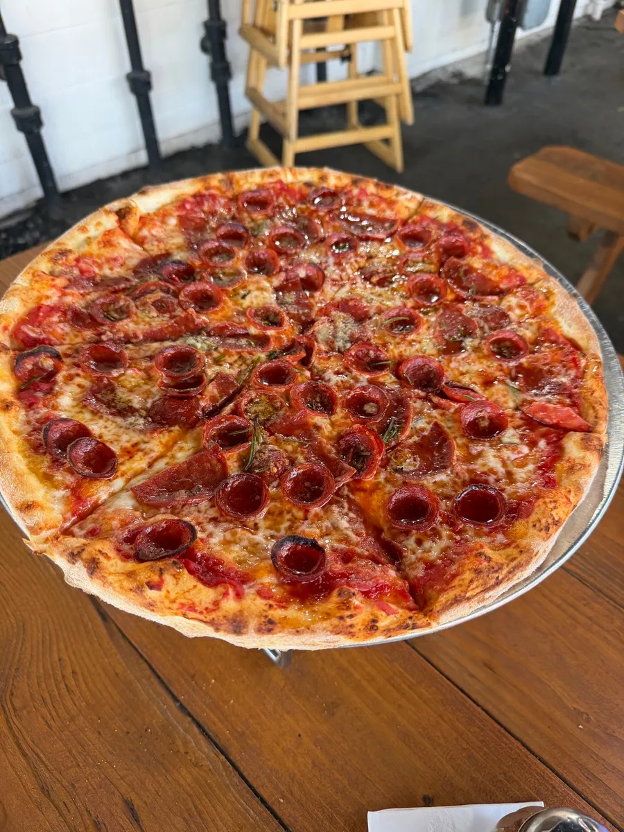 Killer bee Pizza